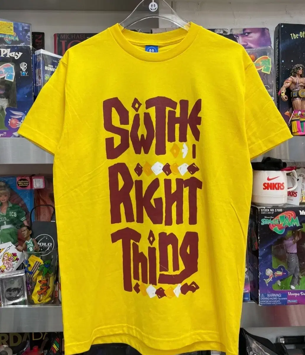 SW031 SW THE RIGHT THING TEE YELLOW