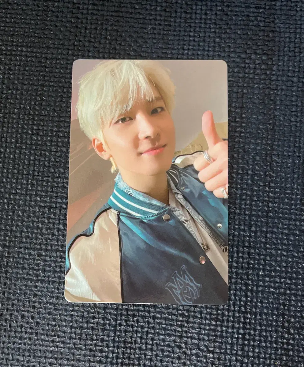 wonwoo feathersun carat vahn photocard