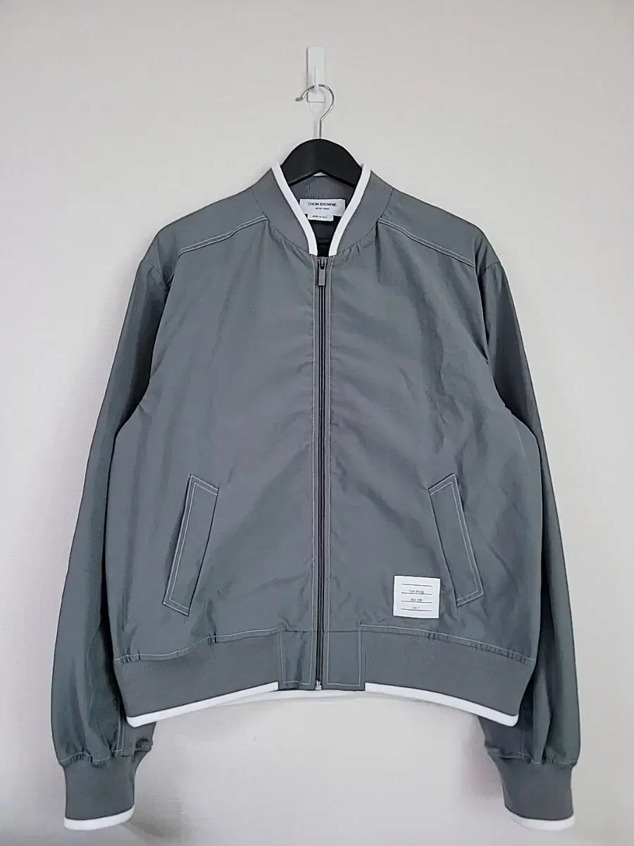 (한글도장택 신형)thom browne technical side lining zip up jacket