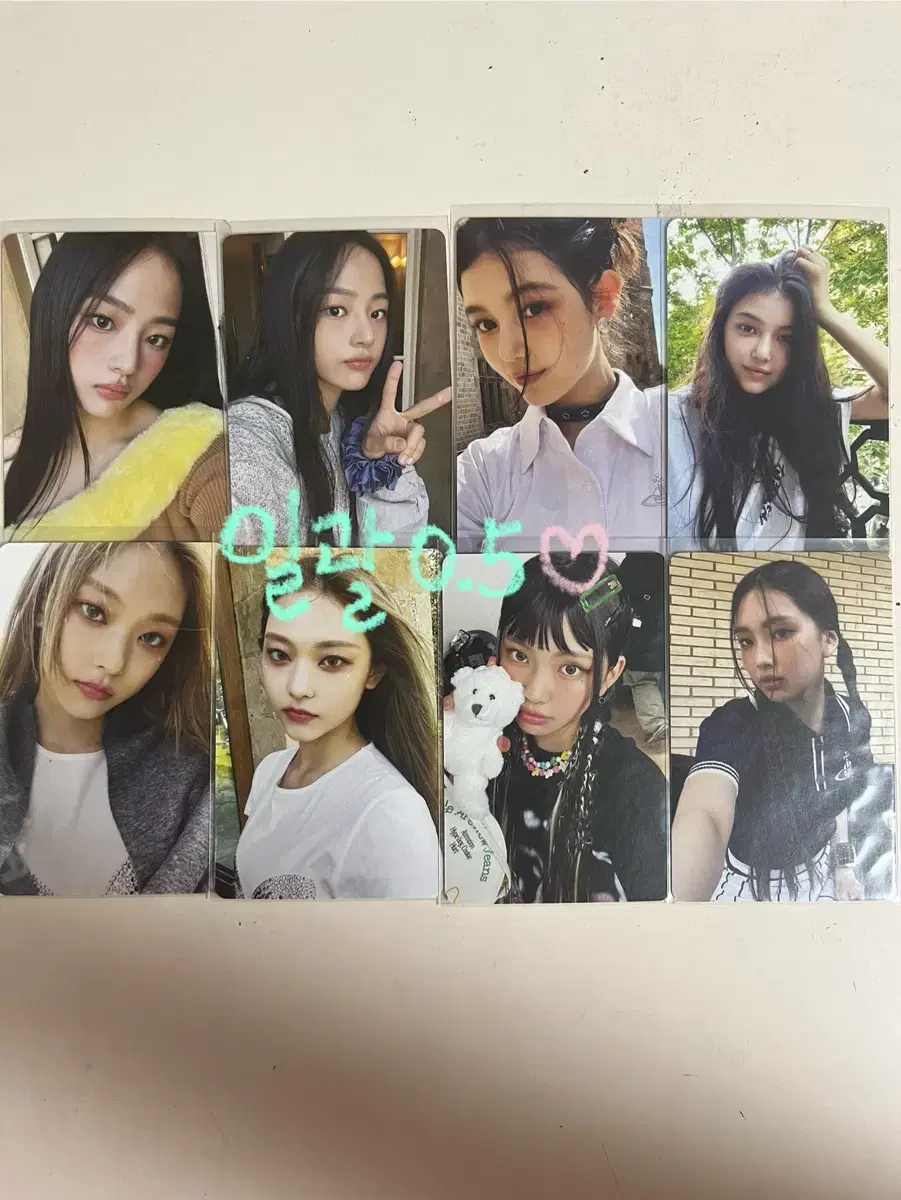 Attention new jeans photocard