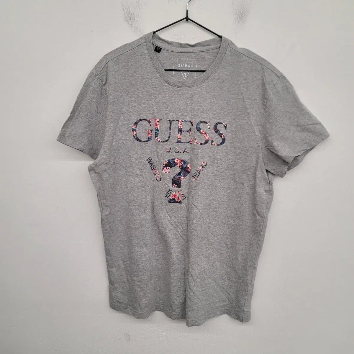 [100/L] Guess Printing Vahn Tee