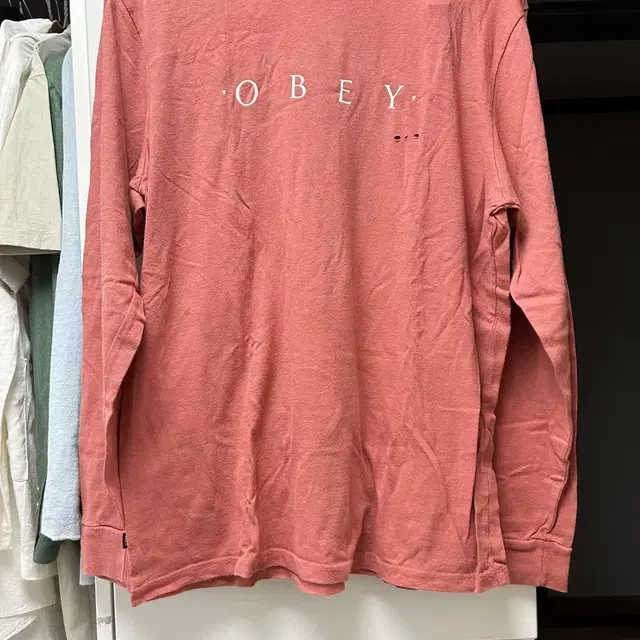 OBEY 오베이 롱 슬리브 티 M(1회착용)