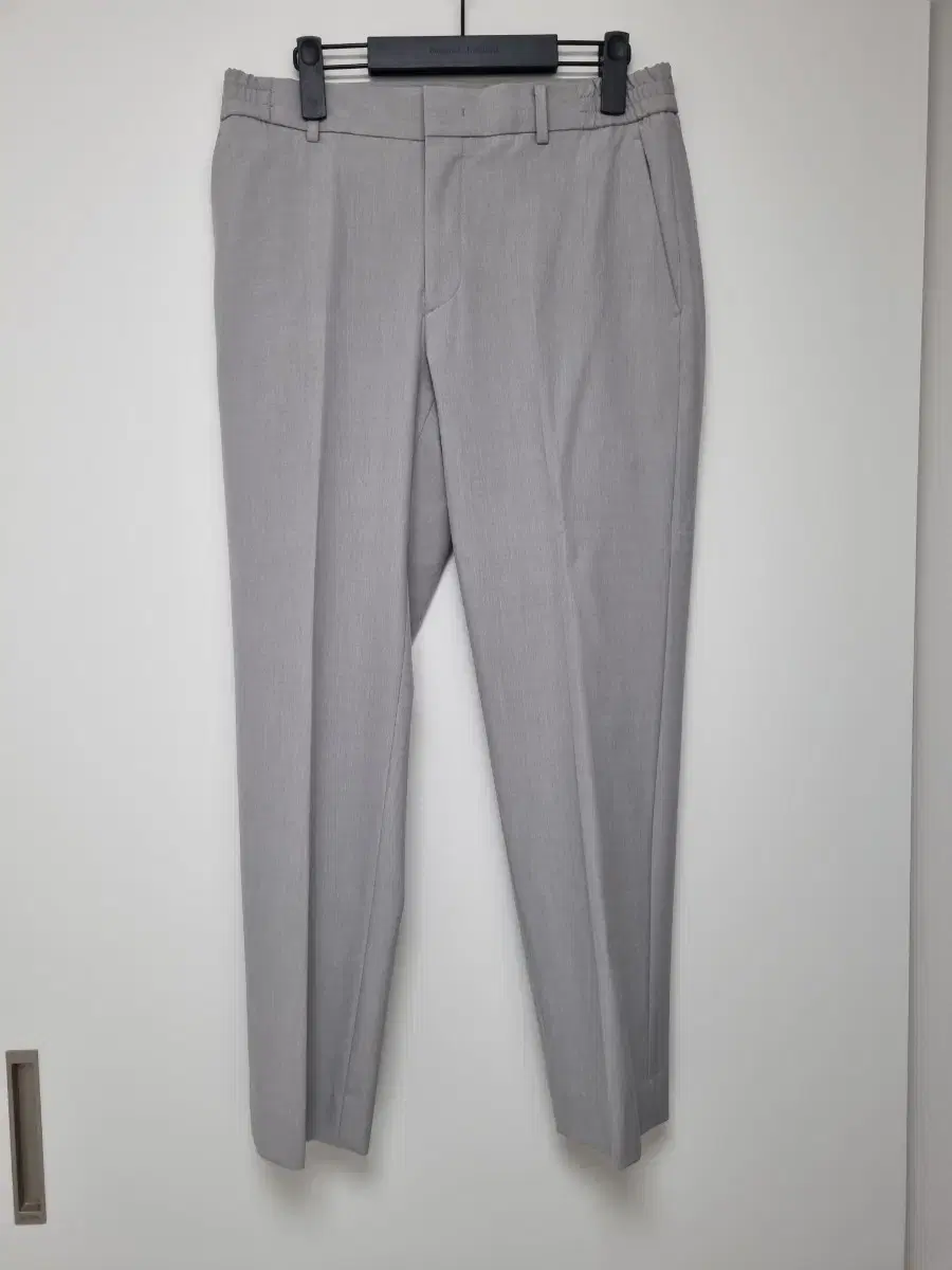 GalaxyLifestyle / 3-Way Stretch Slim Fit Slacks / 80