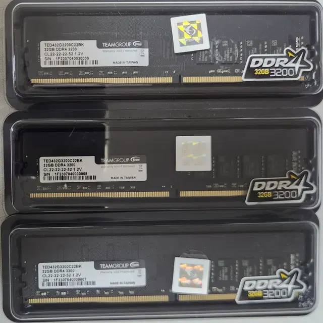 TeamGroup DDR4 32Gx3램 팝니다.(RAM,메모리카드)