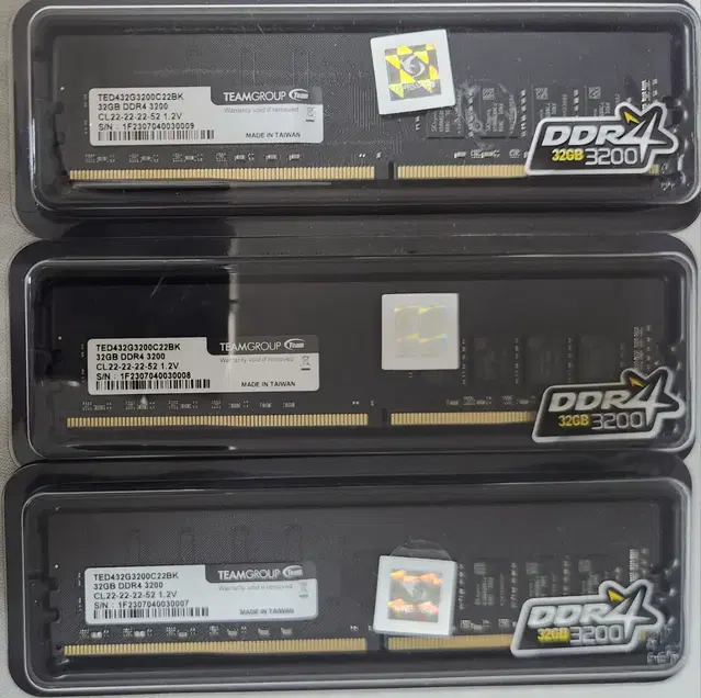 TeamGroup DDR4 32Gx3램 팝니다.(RAM,메모리카드)