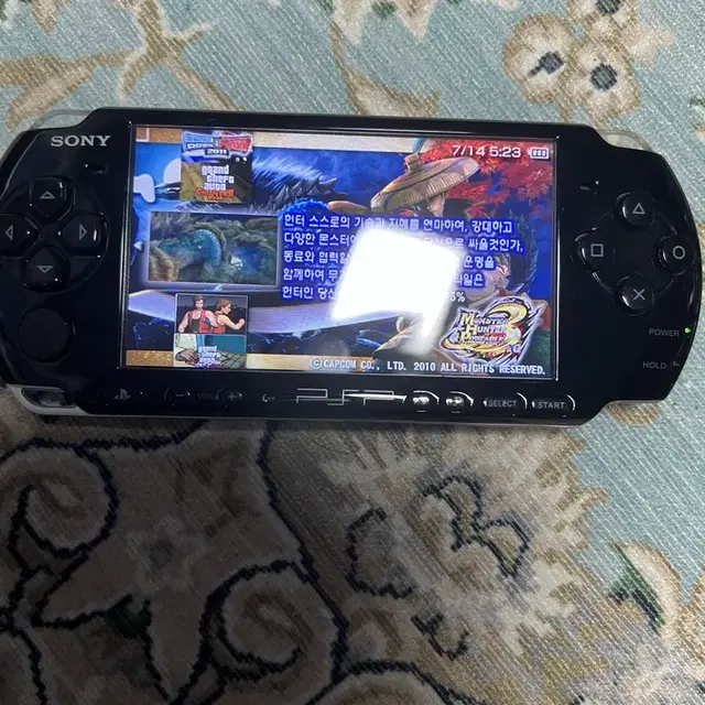 psp 3006 홍콩판 32G 판매합니다.