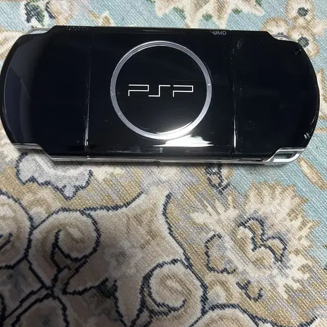 psp 3006 홍콩판 32G 판매합니다.