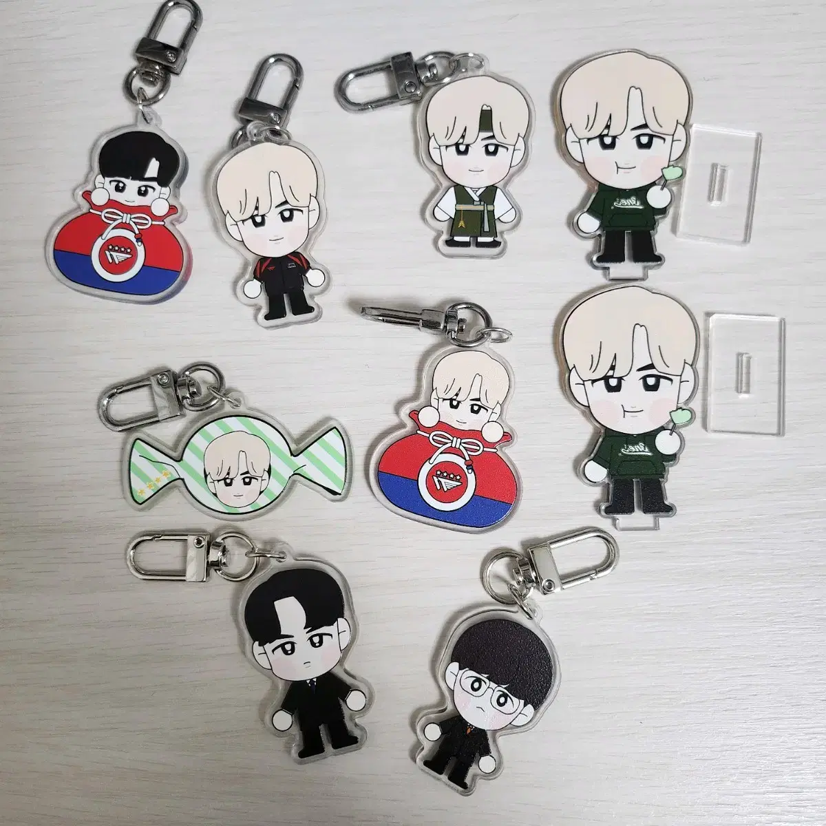 T One keyring sells