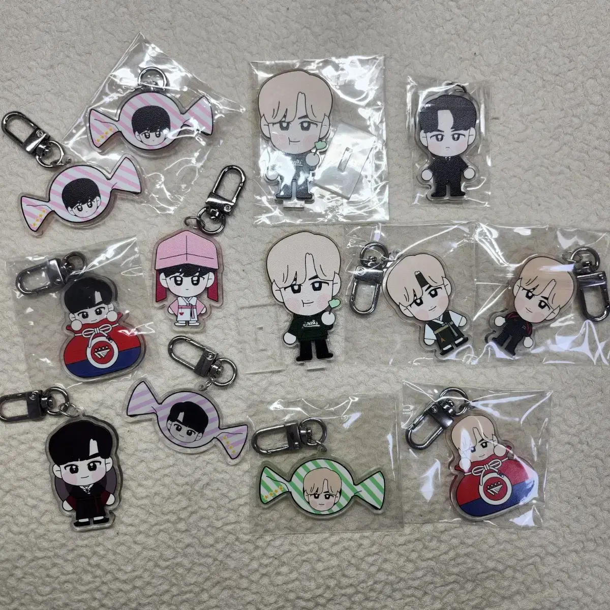 T One keyring sells