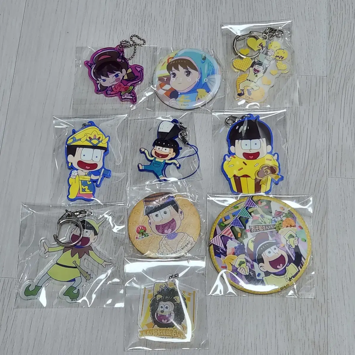 Half-priced Delivery Osomatsu-san keyring Canbadge Jushimatsu Toko in bulk