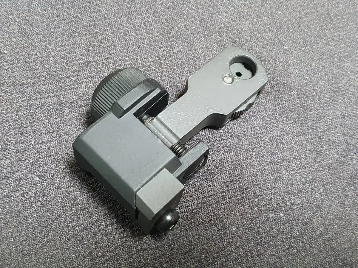 Amphibos GG&G MAD BUIS Flip-Up Rear Sight