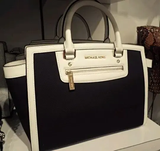 [Michael Kors] Selma Bag