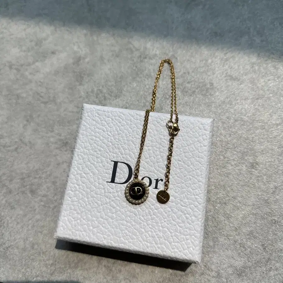 [OS] Dior 디올 여성 페티트 CD 바로크 진주 목걸이 팬던트