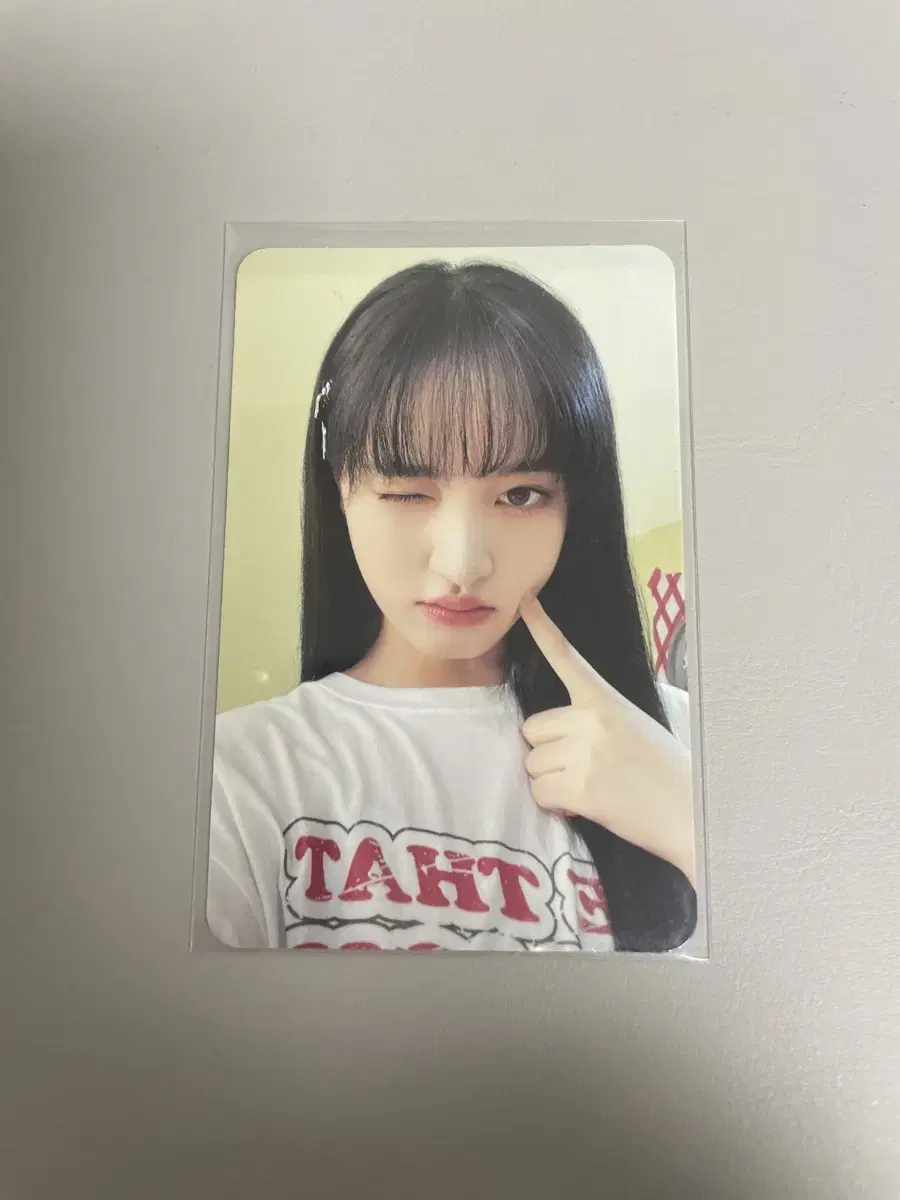 ive 2023 seasons greetings dynasty liz photocard