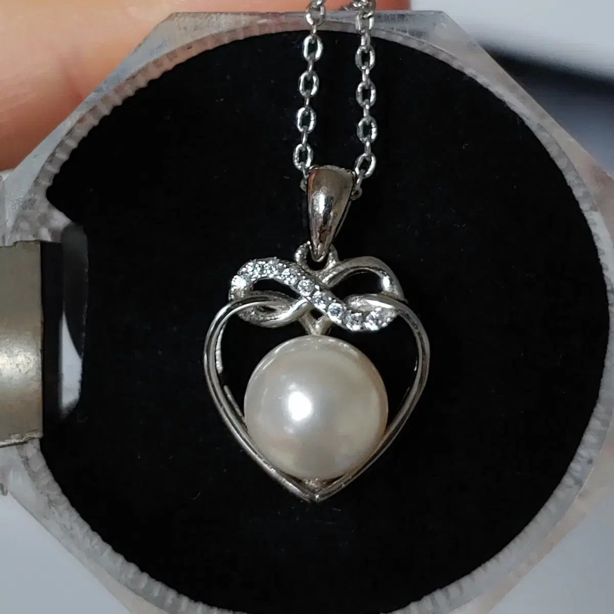 [Free shipping]Cubic white Swarovski pearl heart pendant new zuu platinum plated