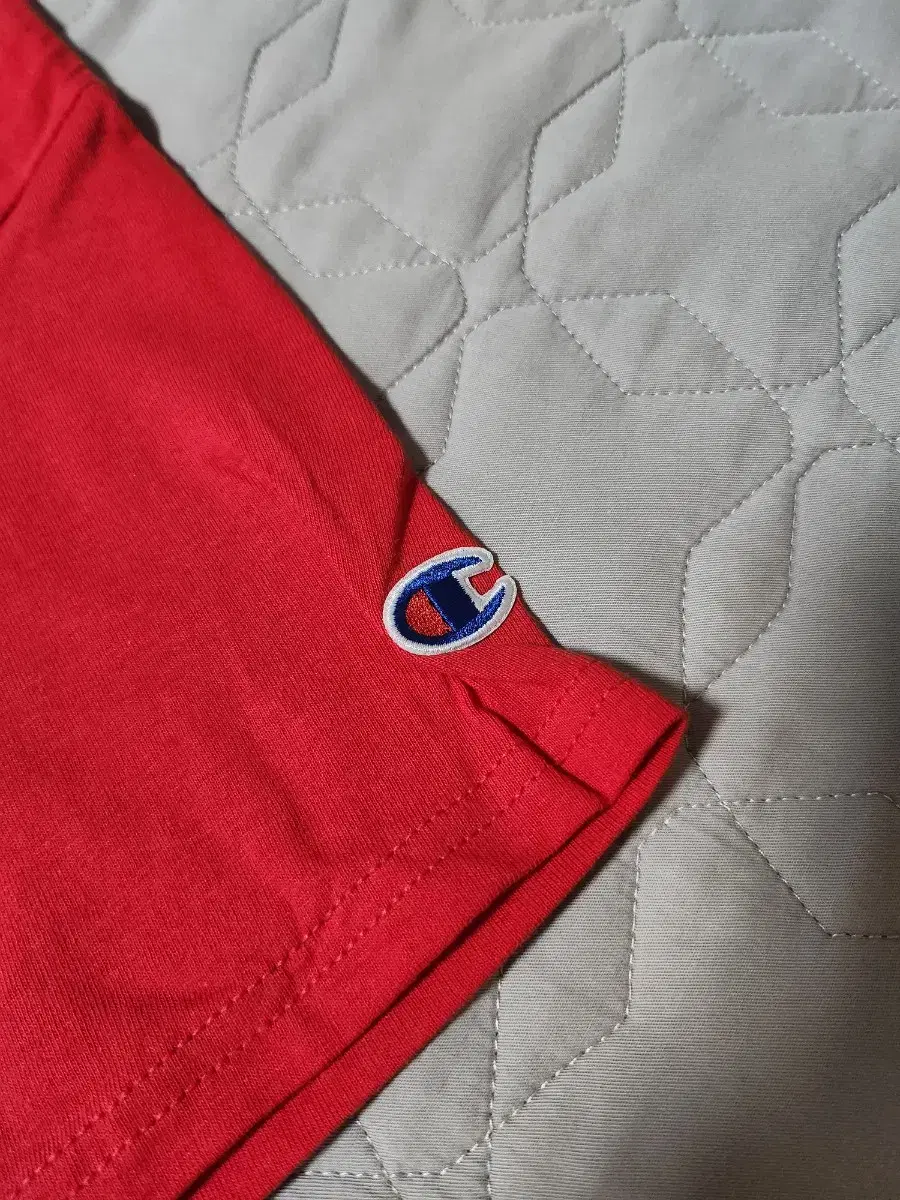 Champion Vahn Short Sleeve S (New Item)