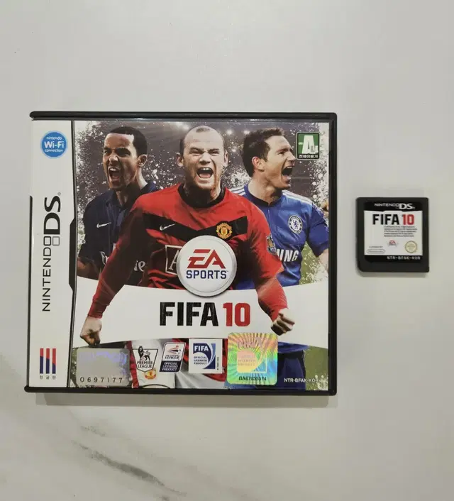 닌텐도 DS FIFA 10 판매합니다