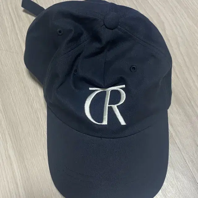 커렌트 SYMBOL LOGO BASEBALL CAP 네이비 택포