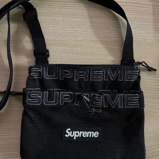 Supreme side bag black