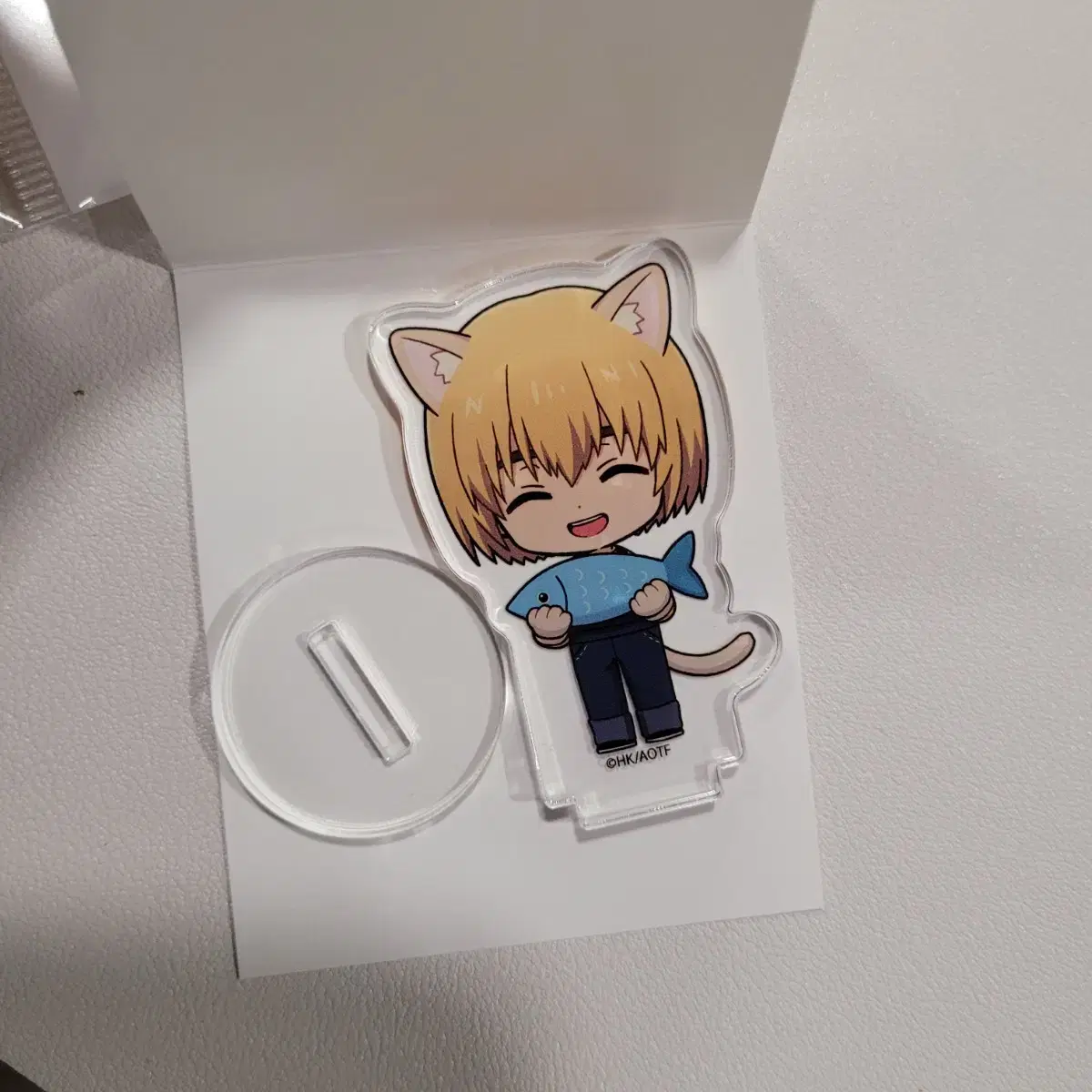 The giant cat of jin acrylic stand armin sells!!!