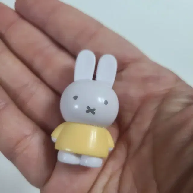 토끼 캐릭터 미피 인형 피규어 미니 가챠 miffy 굿즈 빈티지 소품