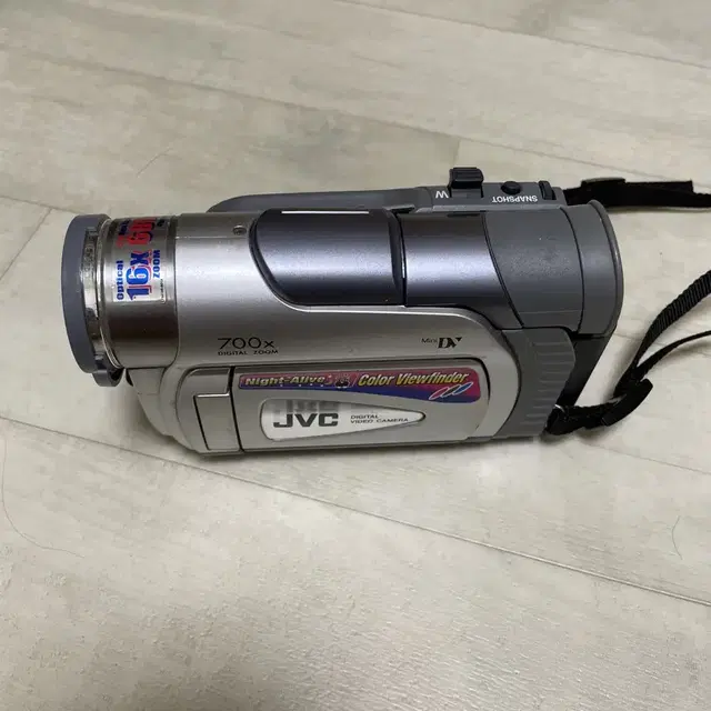 JVC GR-D22U