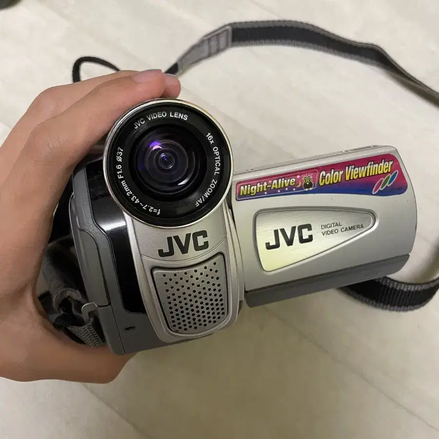 JVC GR-D22U