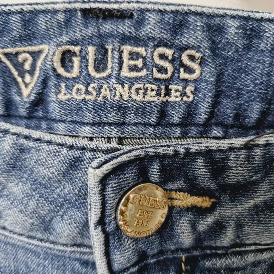 GUESS 게스 super skinny 데님 청바지(26)