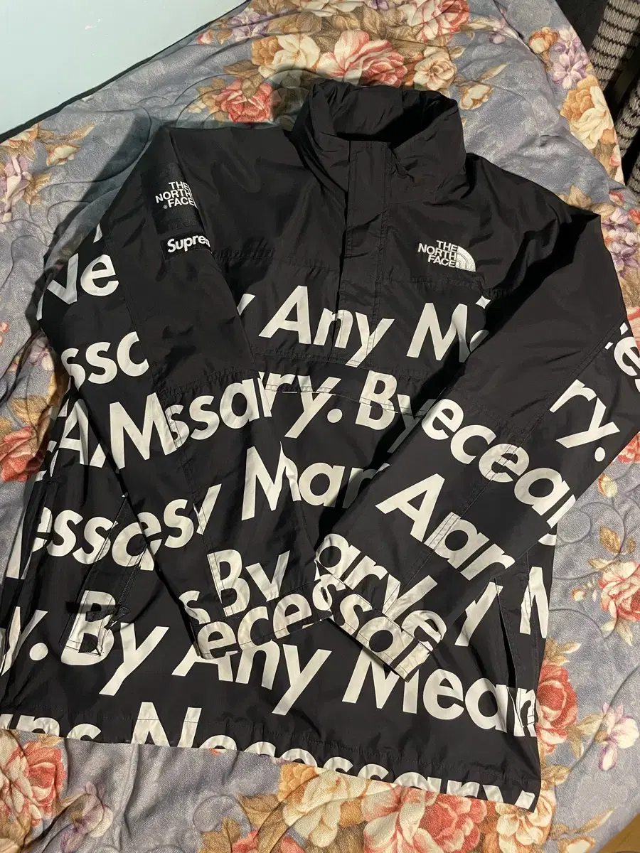 Supreme The North Face Lettering Anorak Jacket XL