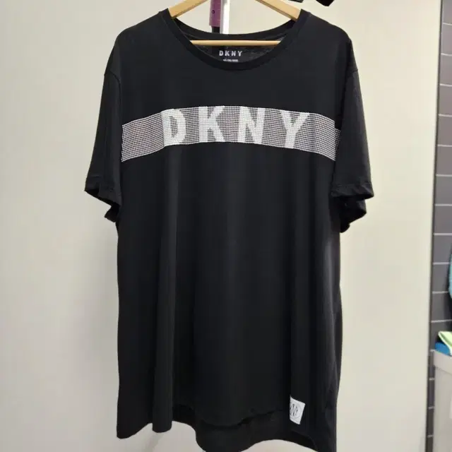 DKNY 도나카렌 순면 반팔티 2XL