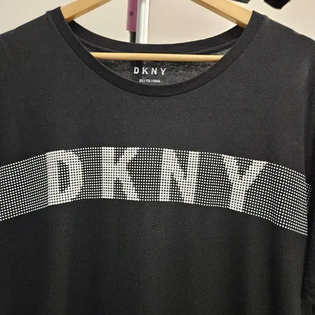 DKNY 도나카렌 순면 반팔티 2XL