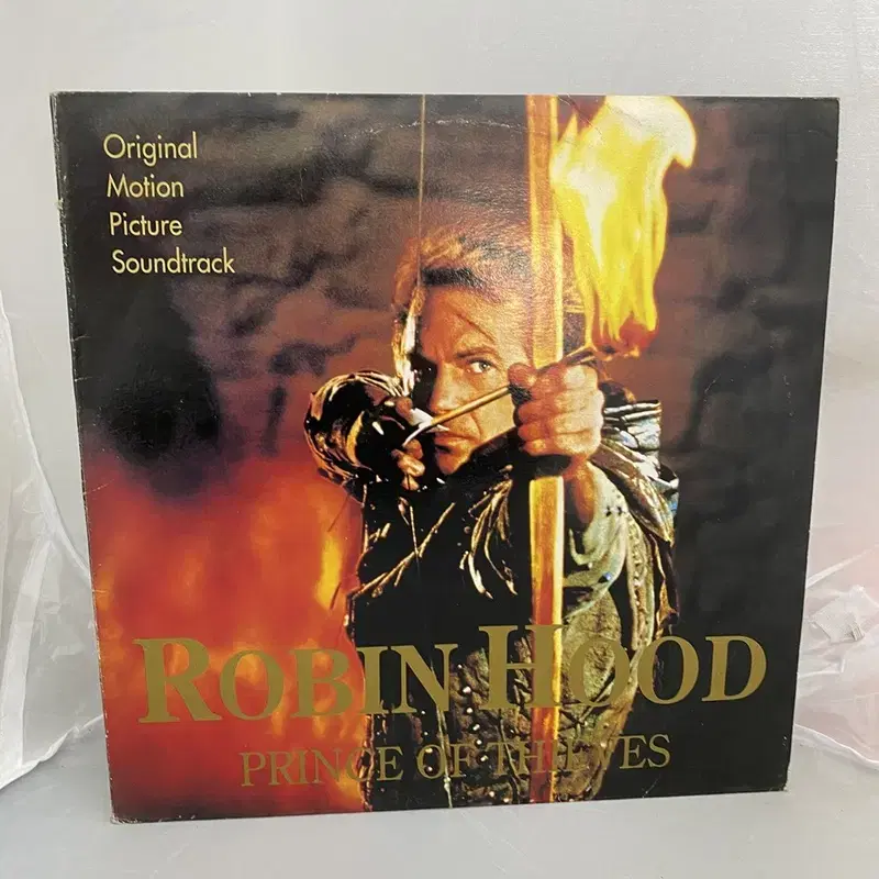 ROBIN HOOD   LP / AA833