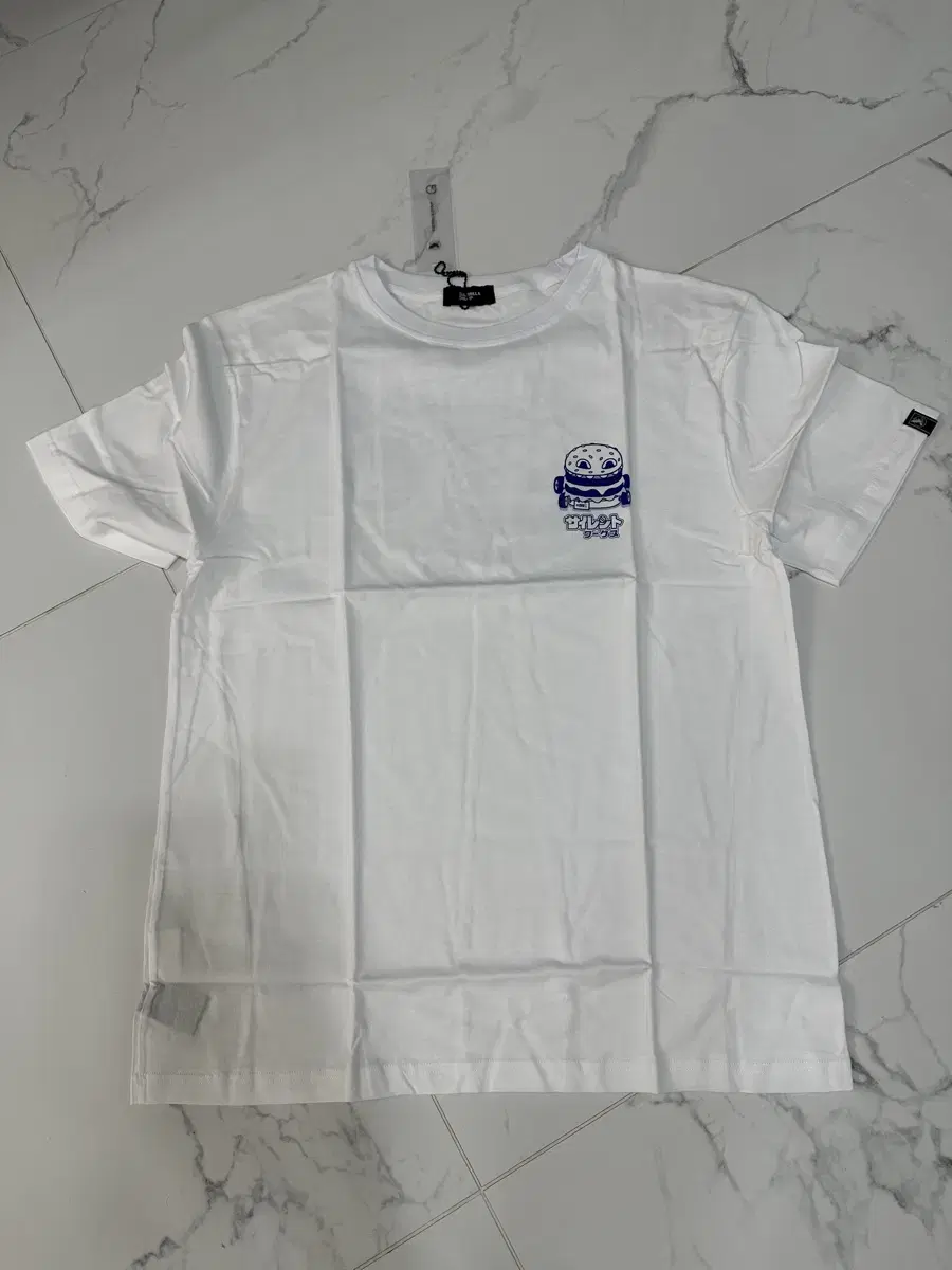 게릴라그룹 티 BATTLE BURGER MANIA TEe