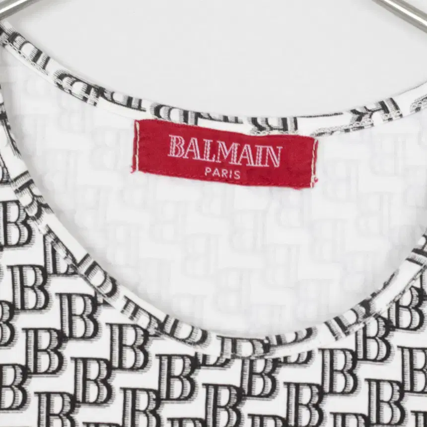 e1210 balmain ( 권장 M ) 1/2 반팔티