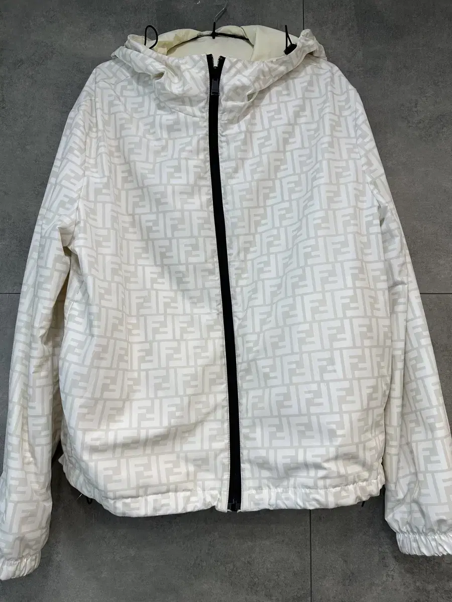 Pandi Reversible Windbreaker Limited Edition