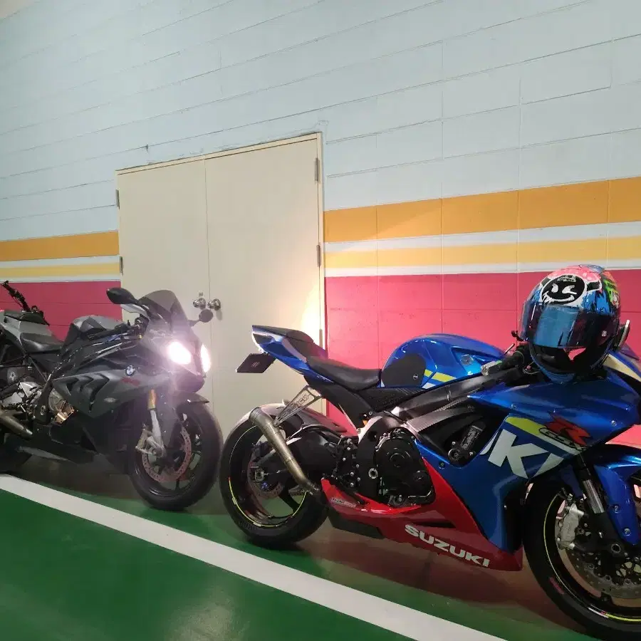 BMW S1000RR 아크라티타늄 풀배기 대차 및 판매 쿨거 가눙