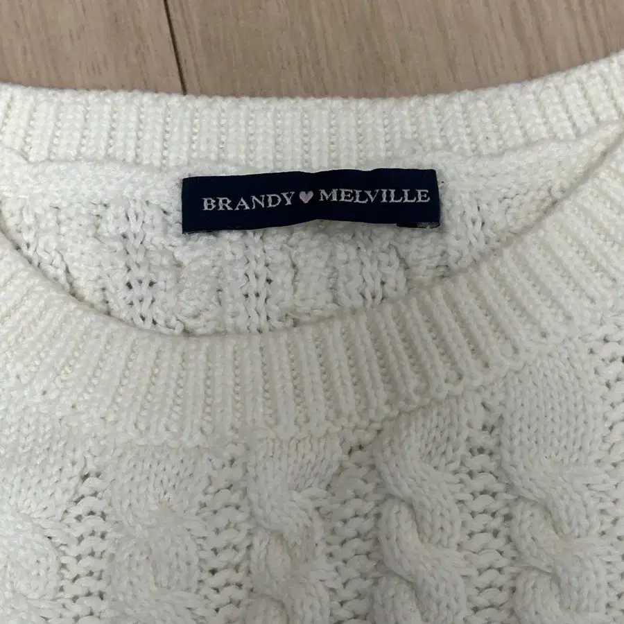 브랜디멜빌 스웨터 니트  Brandy Melville Sweater