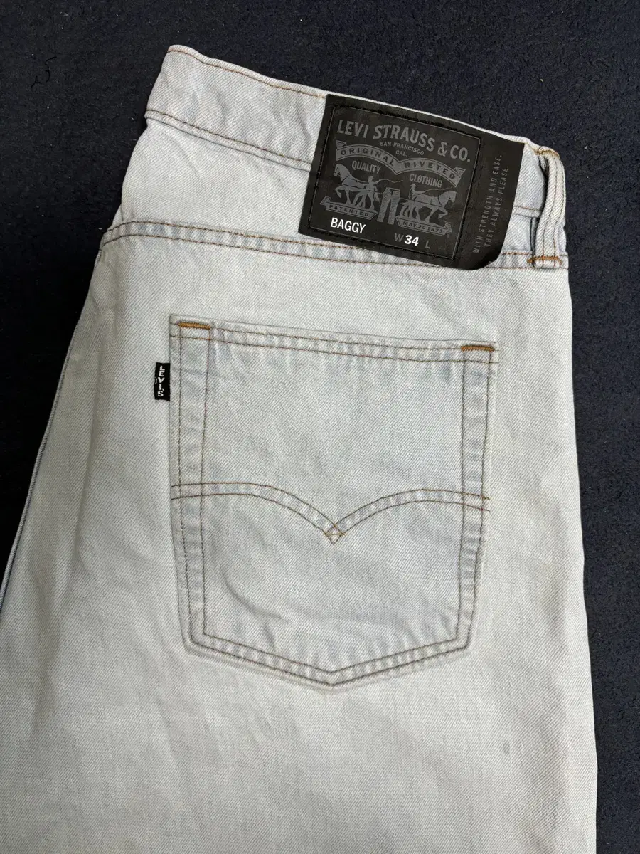 Levi's Bermuda Exhaust Jin Light Blue 34