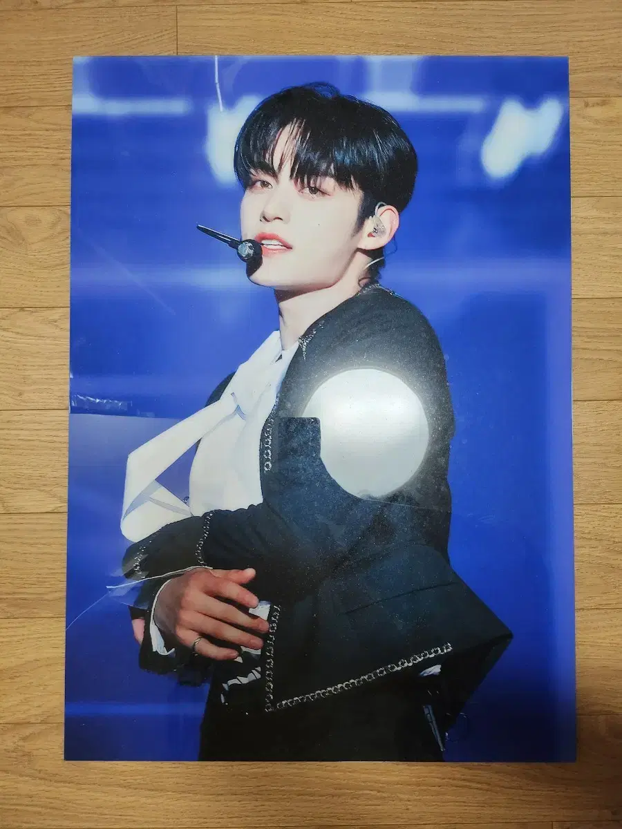 Kim Jiwoong Framed WTS