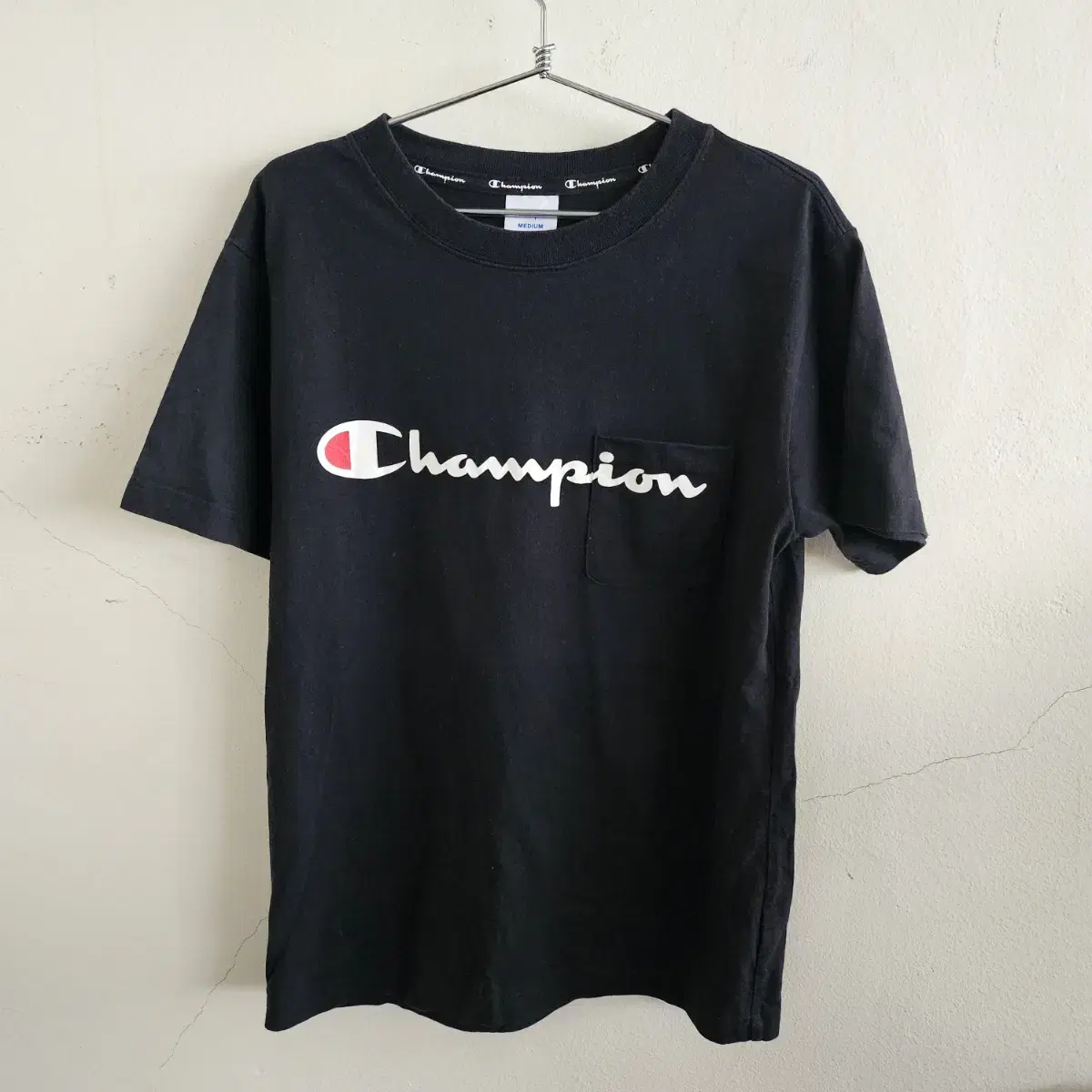 챔피온 Champion 로고 블랙 반팔 티셔츠