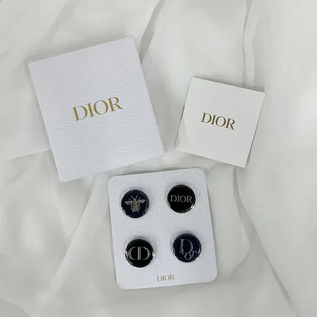 디올 브로치 DIOR 중고명품 감정서 SH230605-01 완벽검수 S퀄