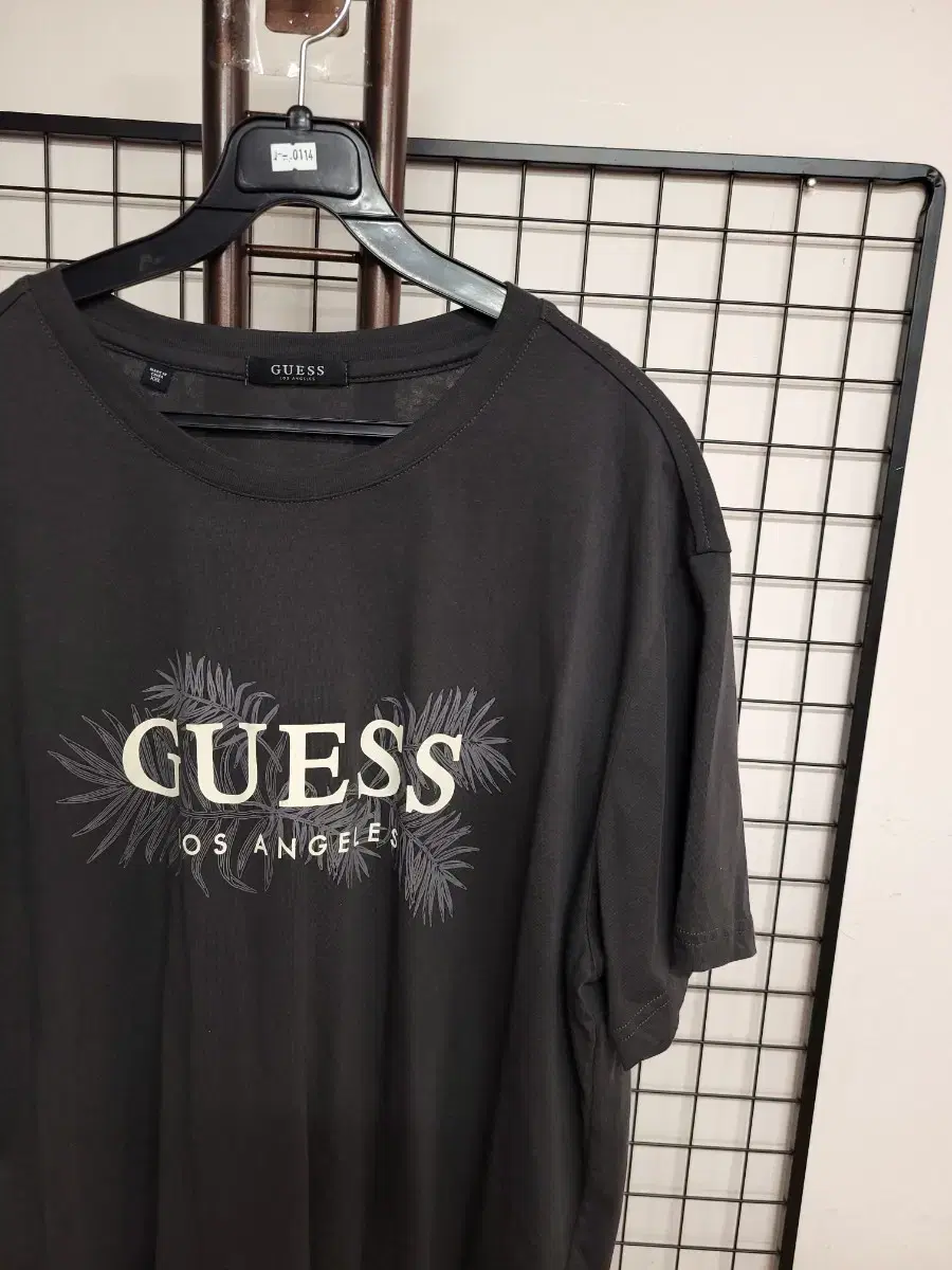 Guess Vahn Short Sleeve Round Neck T-Shirt 110