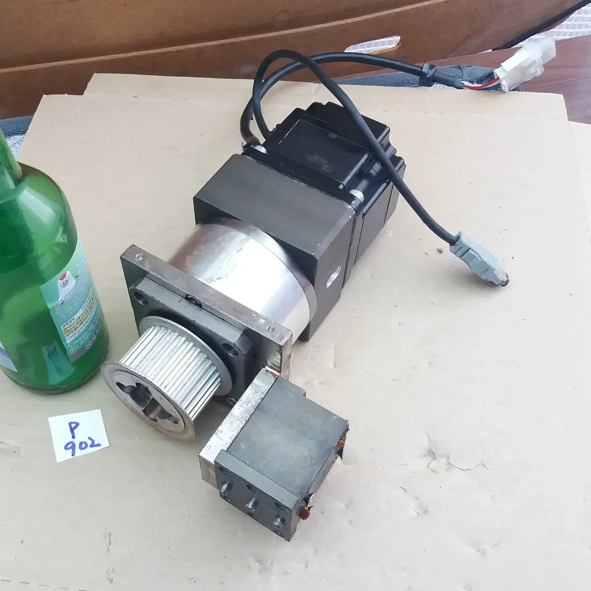 AC SERVO MOTOR SGMPH-02AAA41 야스카와 P902