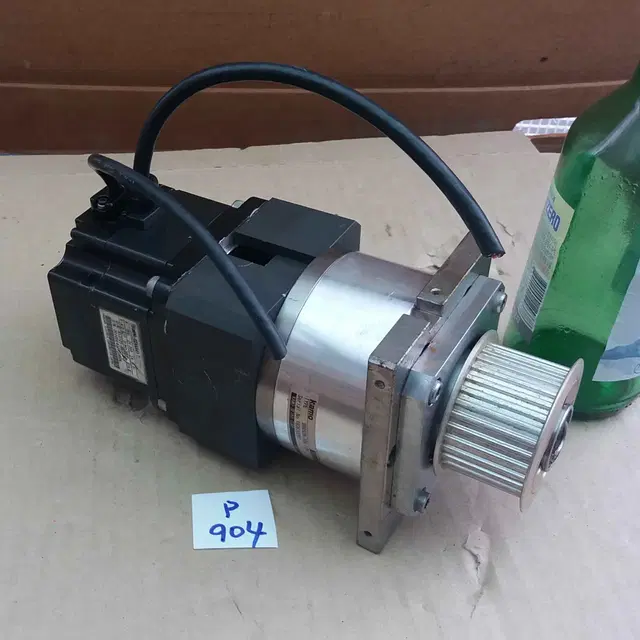 AC SERVO MOTOR SGMPH-02AAA41 야스카와 P904