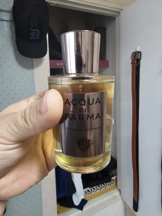 아쿠아 디 파르마 콜로니아 인텐자 100ml 판매합니다