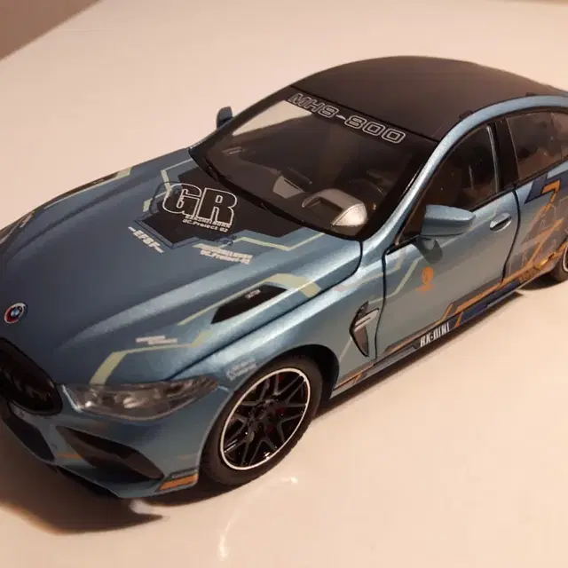 1:24 BMW M8 다이캐스트 무광 블루 신상 미개봉 새상품