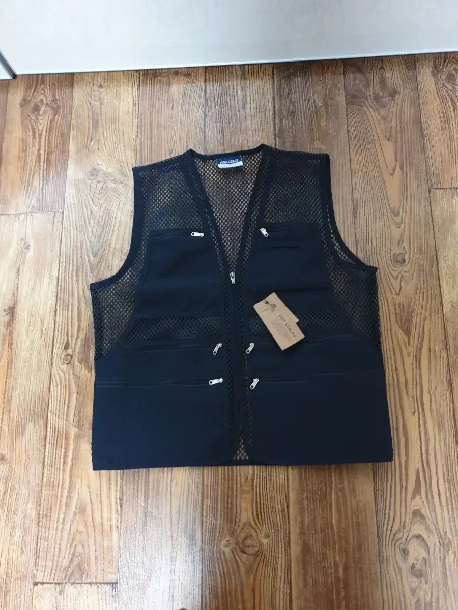 New lee yeoreum fishnet vest size 100