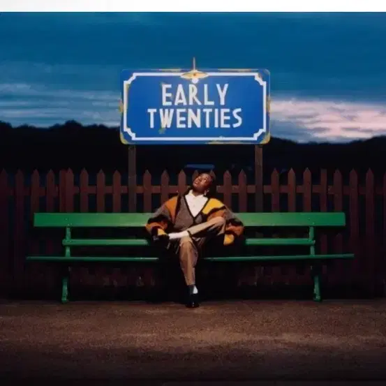 LP) Cat Burns (캣 번스) - early twenties (L