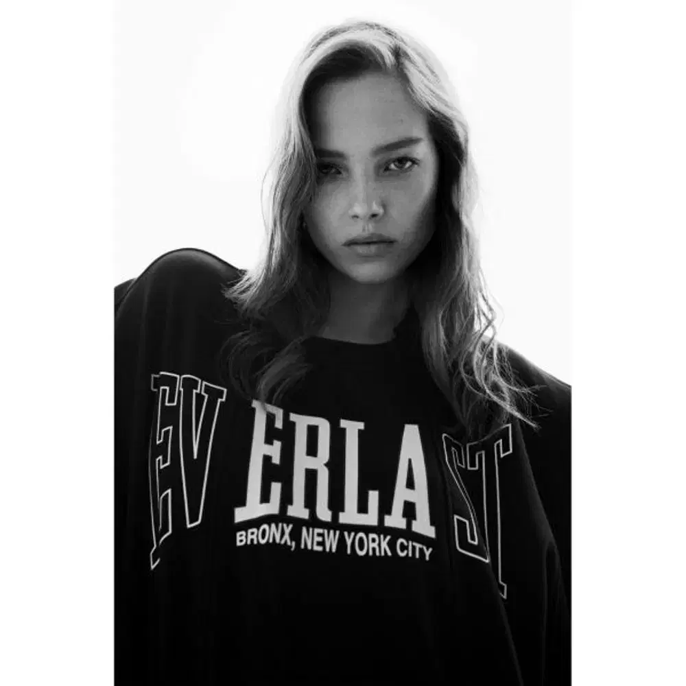 [구해요] Zara x everlast 스웻셔츠 s사이즈