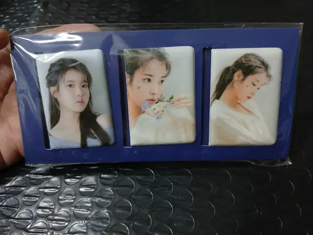 IU MAGNET SET